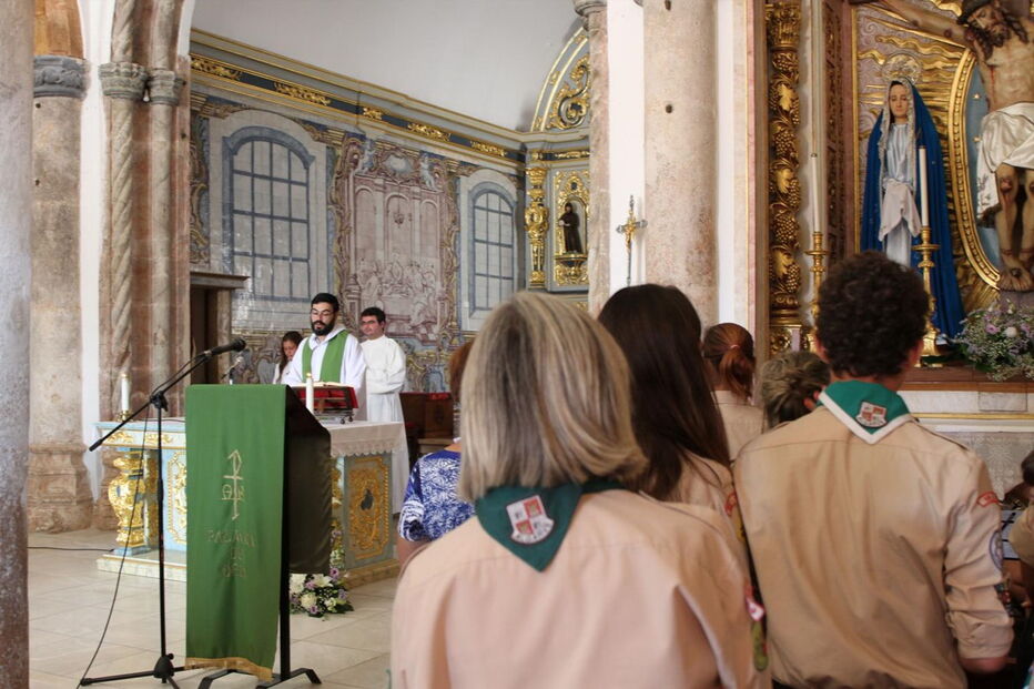 Valores oferecidos pelos fiéis durante as missas vão reverter para as vítimas 