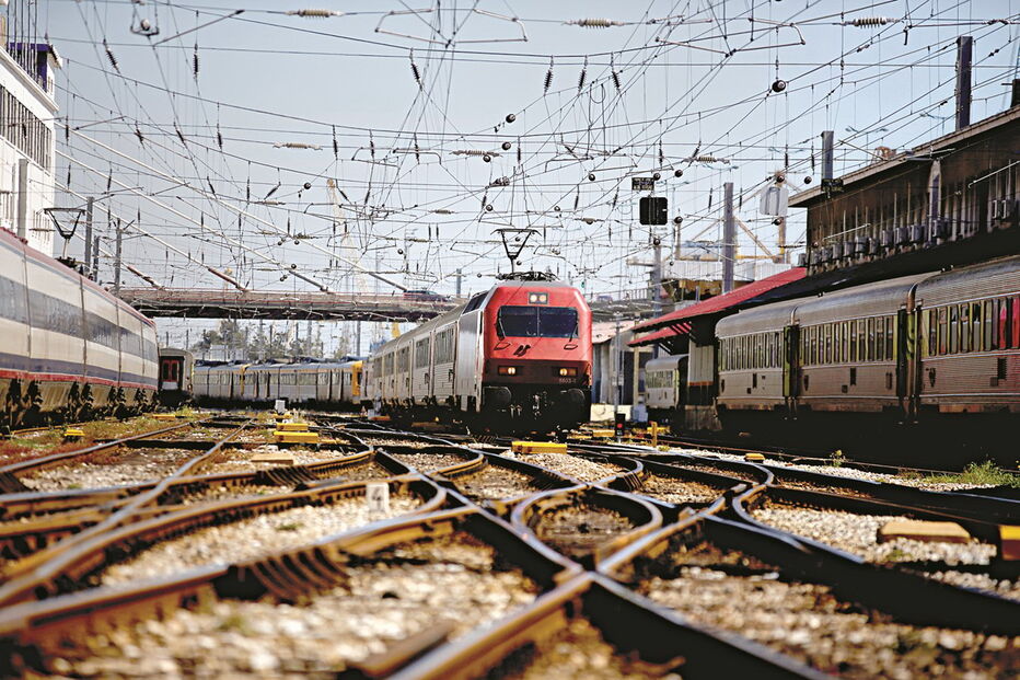 Situações que envolvem avarias e falhas de manutenção e de revisão dos comboios da CP têm sido recorrentes e estendem-se um pouco por todo o País 