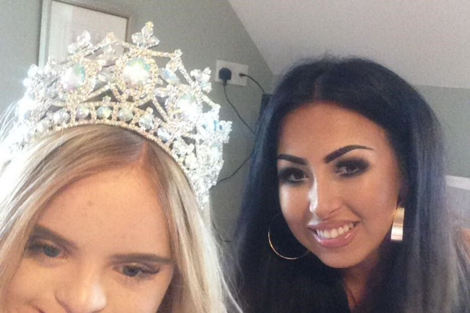 Menina torna-se na primeira modelo com síndrome de down a vencer concurso de beleza internacional