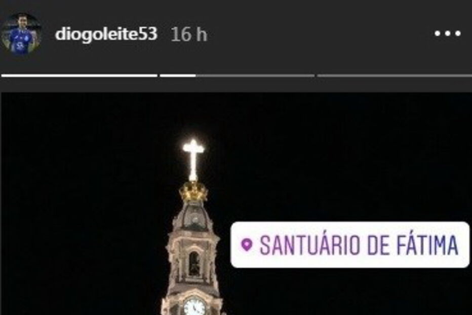 Equipa do FC Porto parou no Santuário de Fátima no regresso a casa