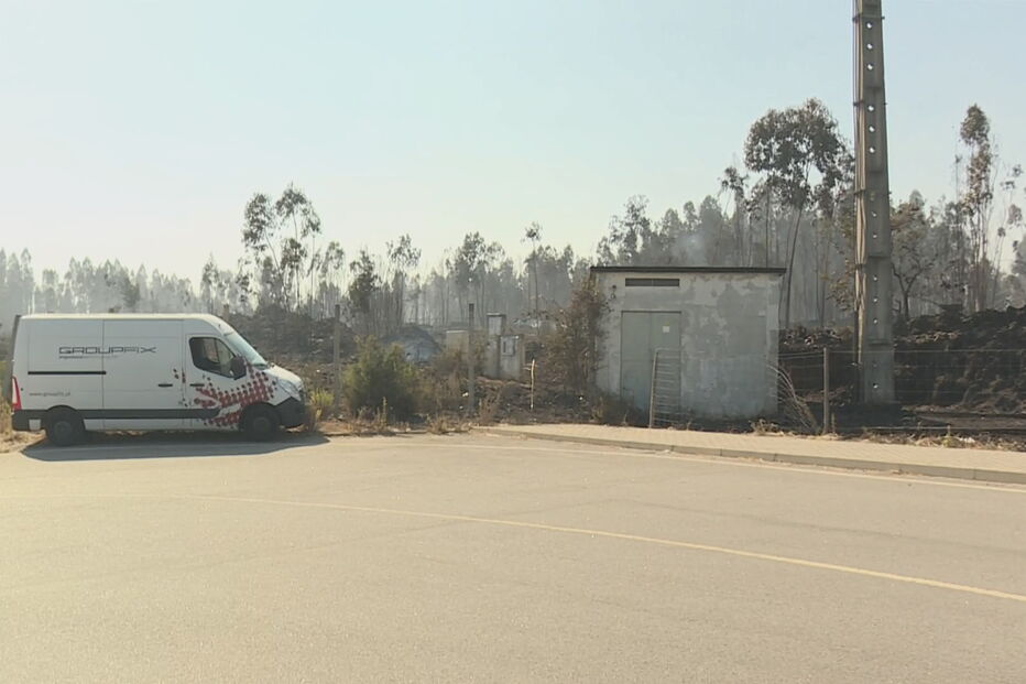 Incêndio em zona industrial ameaça fábrica em Famalicão