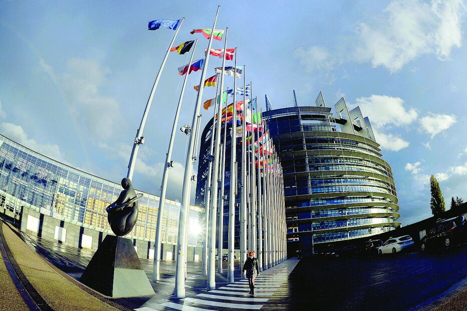 União Europeia pediu a empresas para eliminarem conteúdos, mas a via diplomática falhou