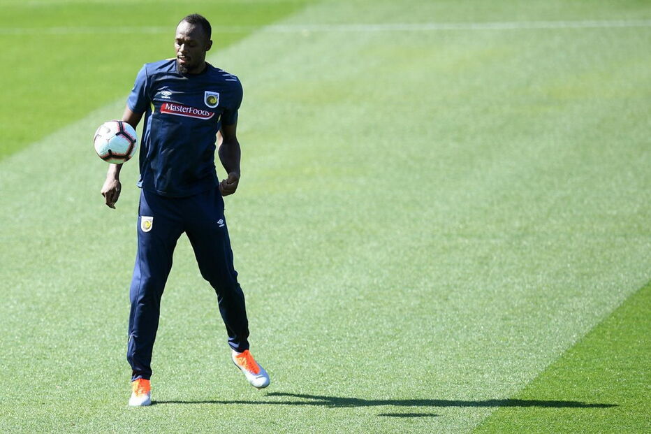 Usain Bolt já treina como futebolista dos Central Coast Mariners