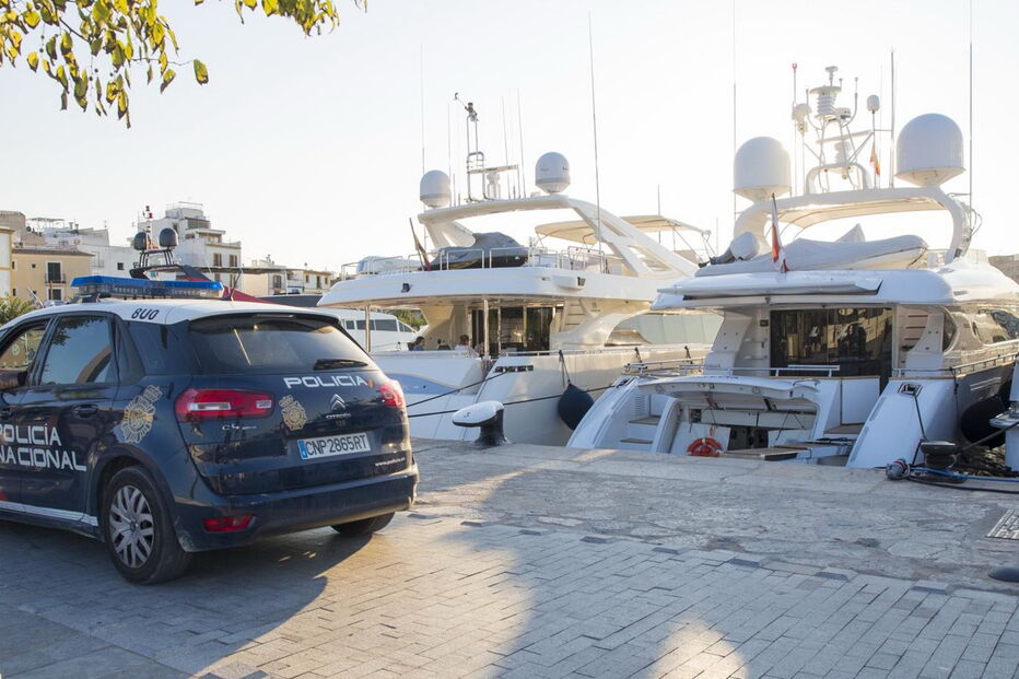 Iate de Pedro Queiroz Pereira