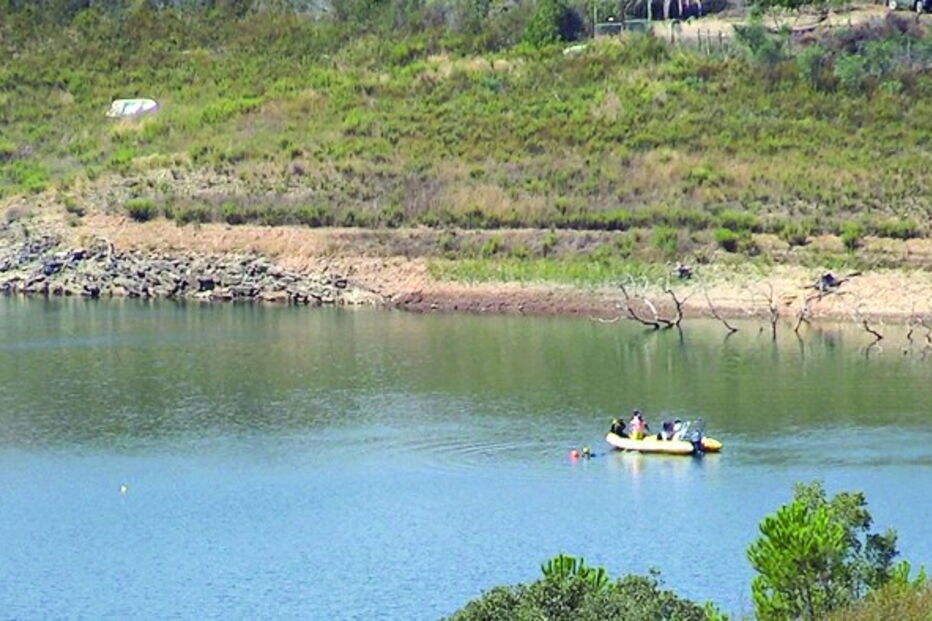 Buscas na barragem de Santa Clara