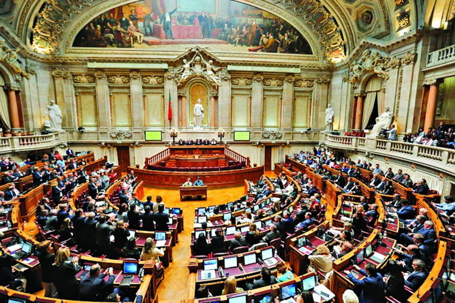 Parlamento aprovou novas regras contra o branqueamento de capitais    