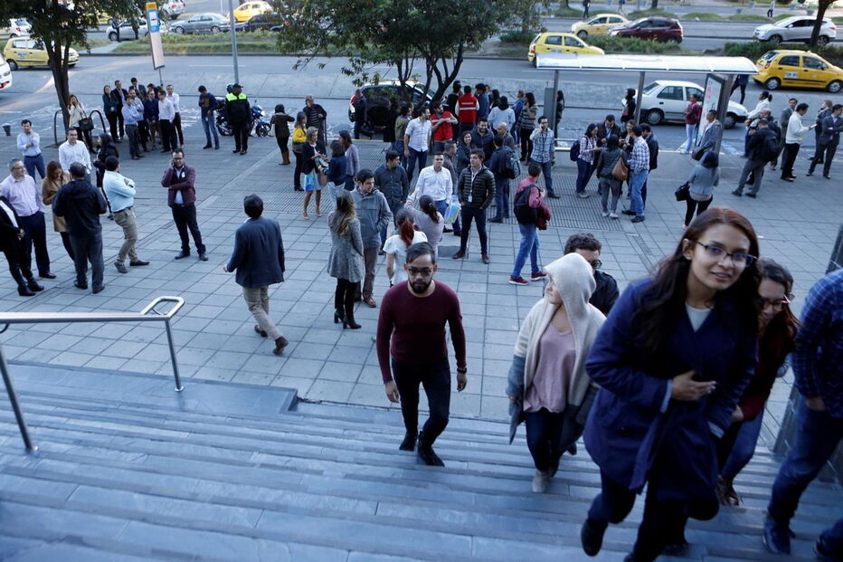 Violento sismo abala Venezuela