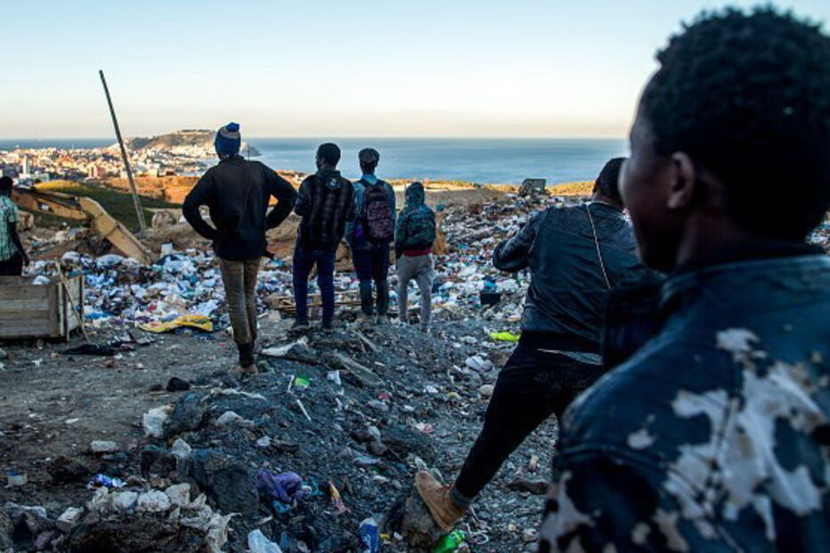 Migrantes entram de forma ilegal em Ceuta 