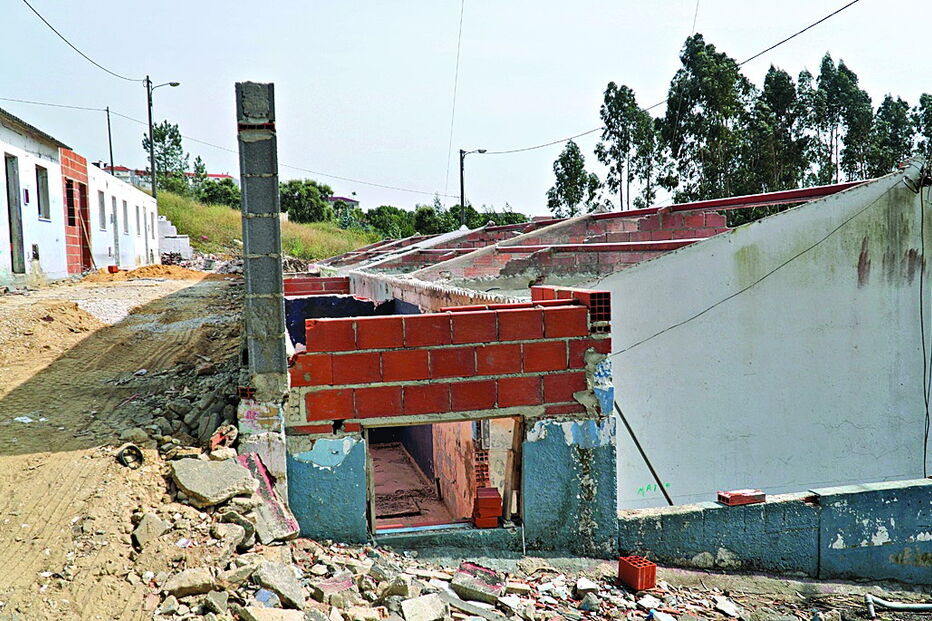 As obras custam meio milhão de euros e visam reabilitar o Bairro Social da Integração, onde vivem 18 famílias  