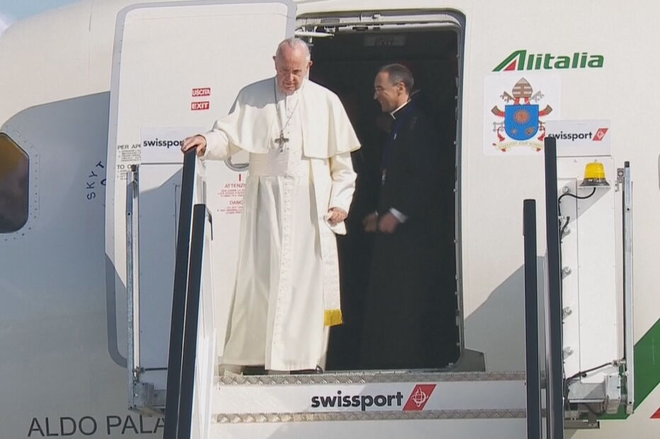 Papa Francisco já chegou à Irlanda