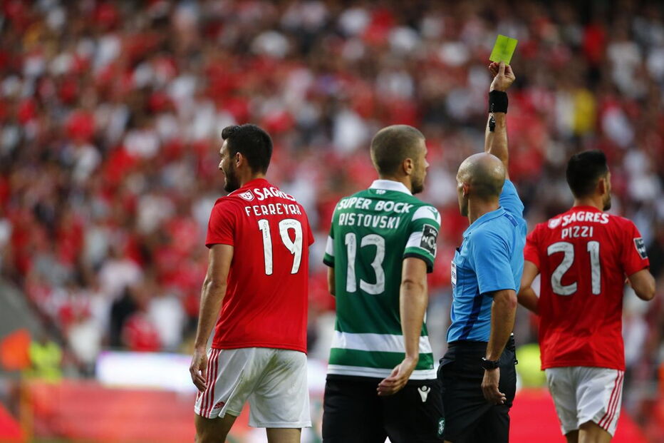 Benfica defronta Sporting no Estádio da Luz