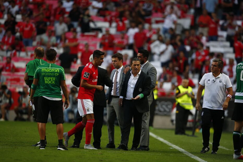 Benfica defronta Sporting no Estádio da Luz