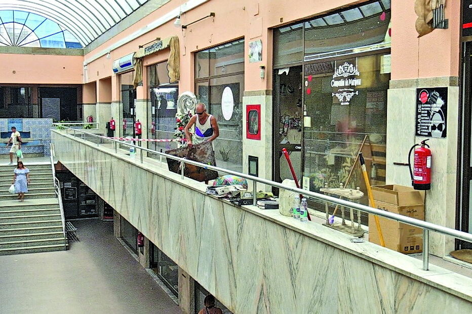 Incêndio em loja em Guimarães