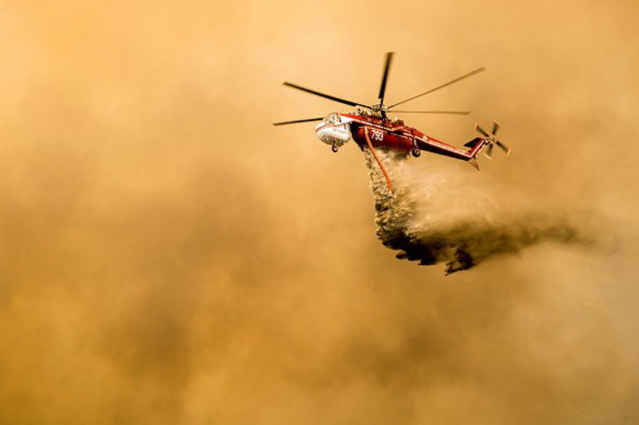 Nuvem de fumo dos incêndios, na Califórnia