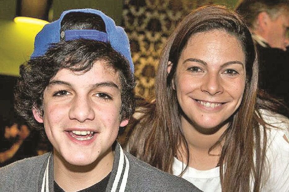 Ator dos Morangos com Açúcar acusa mãe de lhe ficar com fortuna