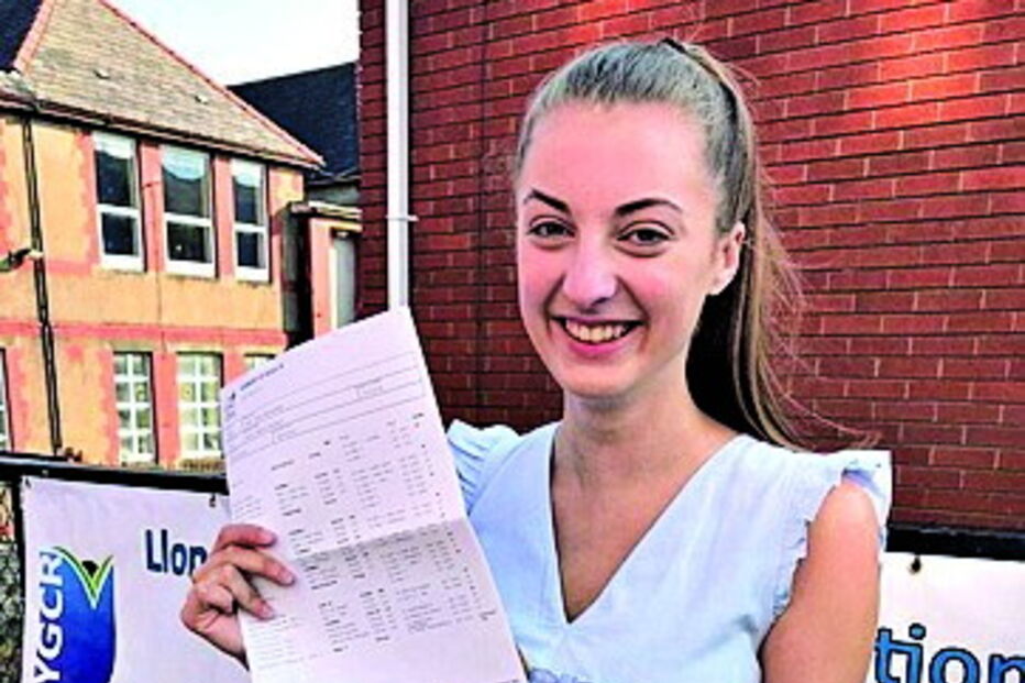 Pai prometeu 110 euros à filha por cada 'cinco' nos exames