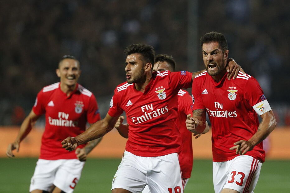 Benfica contra o PAOK no estádio Toumba