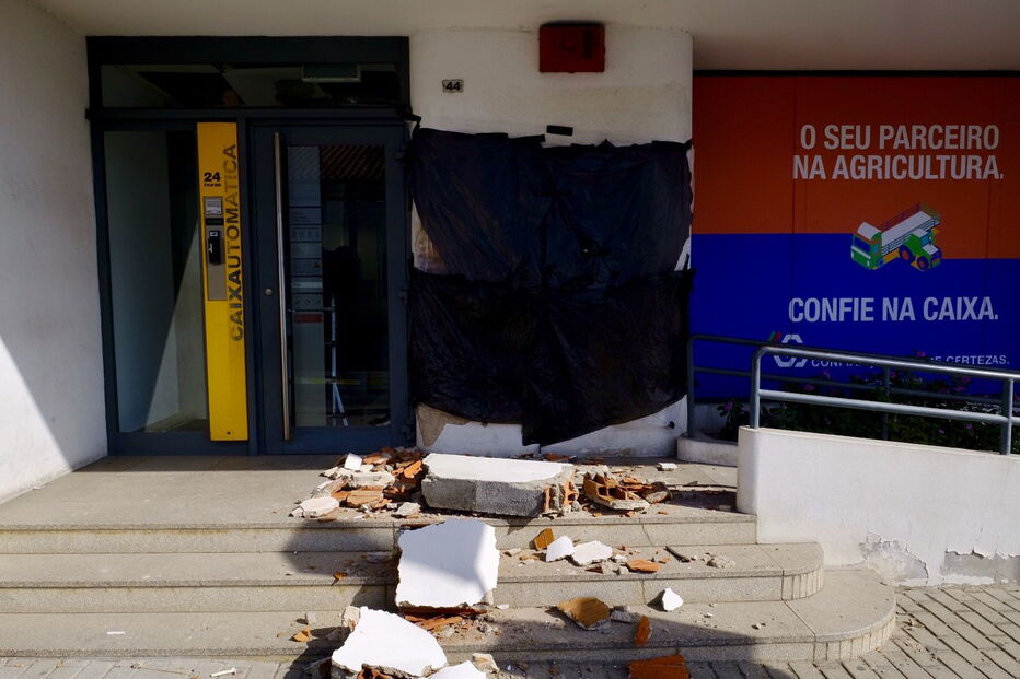 Apanhados pela polícia após assaltar multibanco em Reguengos de Monsaraz