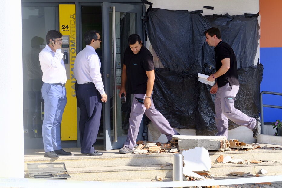 Apanhados pela polícia após assaltar multibanco em Reguengos de Monsaraz