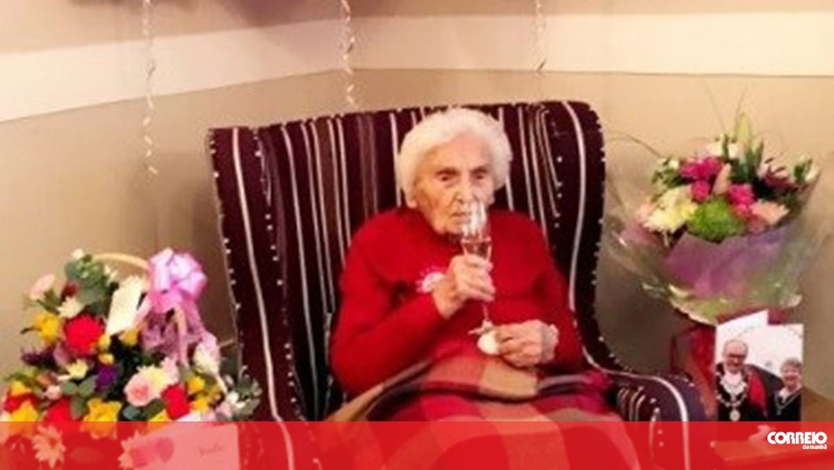 Avó de 75 anos é a culturista mais velha do mundo - Mundo - Correio da Manhã