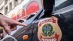 Polícia brasileira prende passageiro que faria escala em Lisboa com sete quilos de cocaína