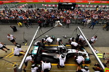 Estratégia da Mercedes dá vitória a Hamilton no GP Itália de Fórmula 1