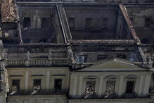 Museu Nacional do Brasil ficou destruído após fogo catastrófico