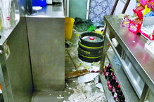 Ladrões entram pelo teto e assaltam café em Aveiro