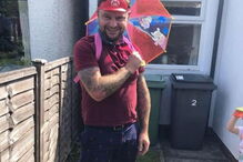 Encontra noivo morto em quarto de hotel horas após se casarem