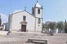 Ladrões roubam 70 mil euros de casa paroquial em Santa Maria da Feira