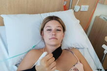 Jovem obrigada a amputar dedo após desenvolver cancro por roer as unhas