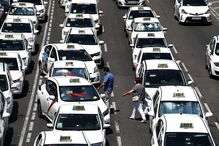 Taxistas de Vigo obrigados a esperar que clientes entrem em casa