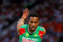 Nelson Évora em competição nos Campeonatos da Europa de 2018