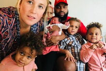 Alexis Swinney e a família