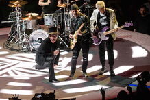 U2