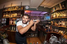 O espaço 'Maus Hábitos', no Porto, é dedicado às arte em formas de expressão