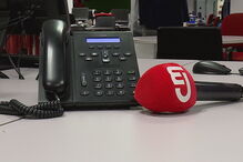 CMTV, Telefone, Professora