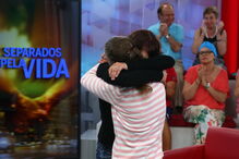 Nazaré Monteiro, de 54 anos, reencontrou a filha, Mónica, no programa da CMTV conduzido por Duarte Siopa 