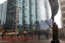Imagens dramáticas mostram devastação causada pelo tufão Mangkhut