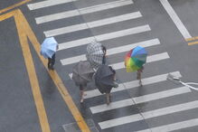 Pessoas enfrentam tufão Mangkhut na China