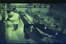 Comparsa dedicou-se à registadora, de onde roubou 100 euros 