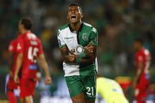 Raphinha comemora golo marcado pelo Sporting