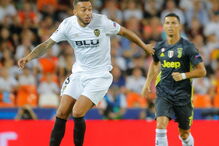 Cristiano Ronaldo expulso na estreia europeia pela Juventus 