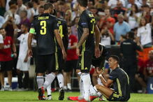 Cristiano Ronaldo expulso na estreia europeia pela Juventus