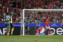 Renato Sanches pede desculpa aos adeptos do Benfica ao marcar golo pelo Bayern