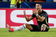  Cristiano Ronaldo expulso na estreia europeia pela Juventus