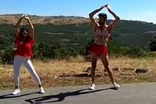 Raminhos veste a pele de bailarina de música popular