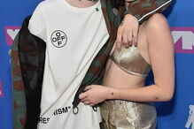 Noah Cyrus com Lil Xan