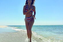 Famosas dão boas vindas ao outono na praia