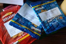 Pacotes de Batatas Fritas Walkers